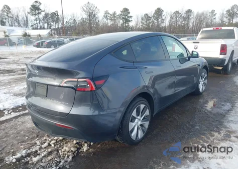 2021 Tesla Model Y Long Range Dual Motor All-Wheel Drive z USA, uszkodzony, nr VIN 5YJYGDEE3MF190958